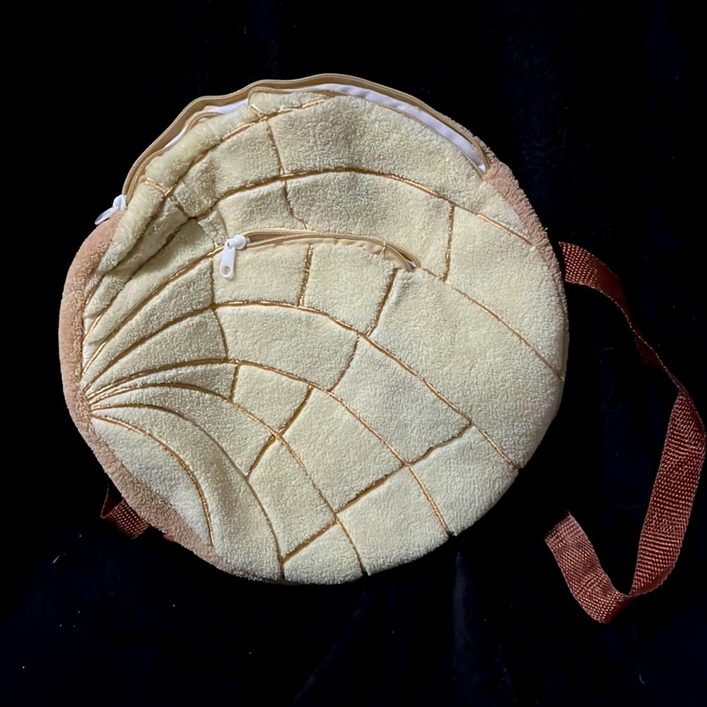Concha backpack